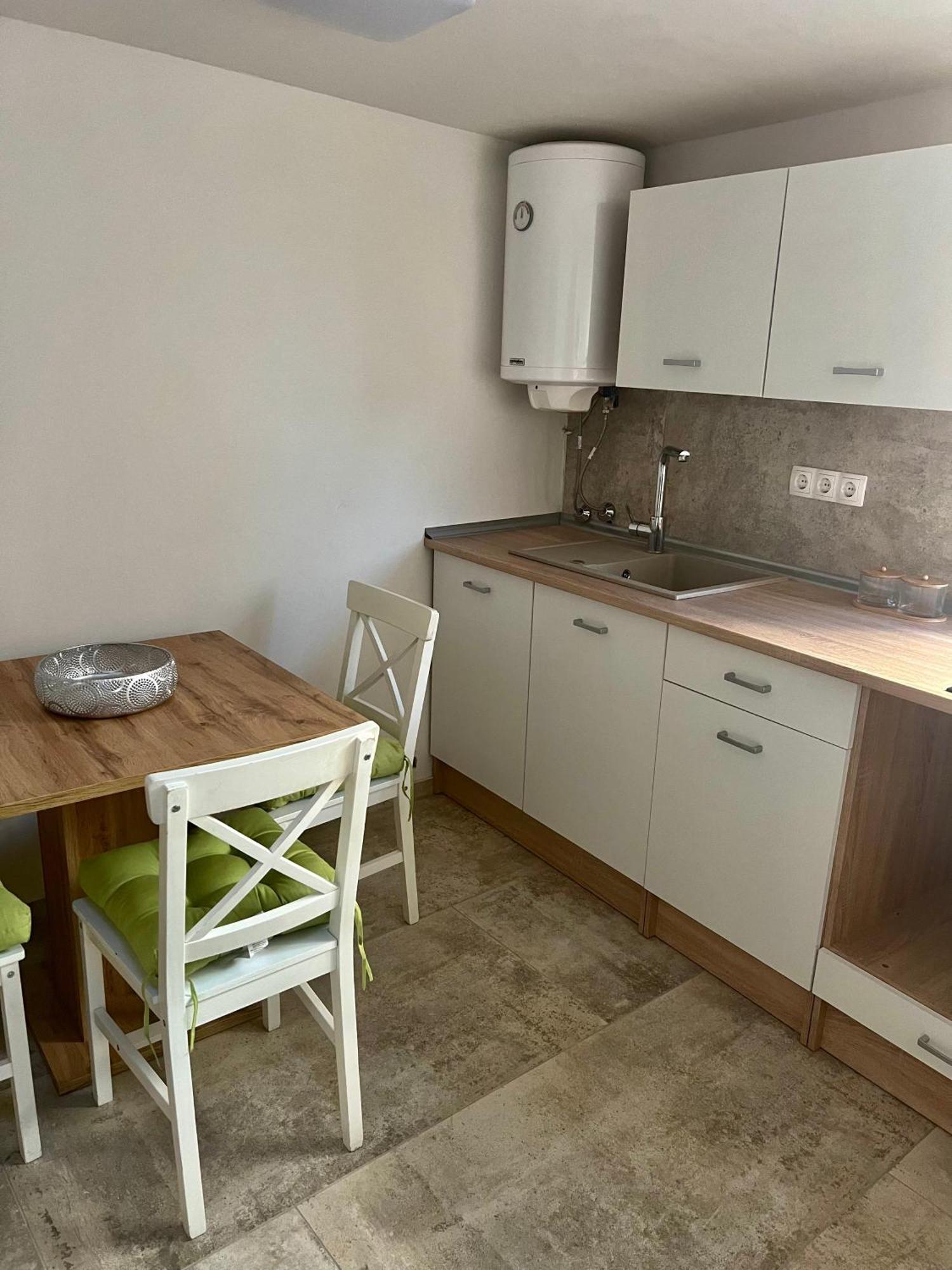 Apartman Roko Tribalj エクステリア 写真