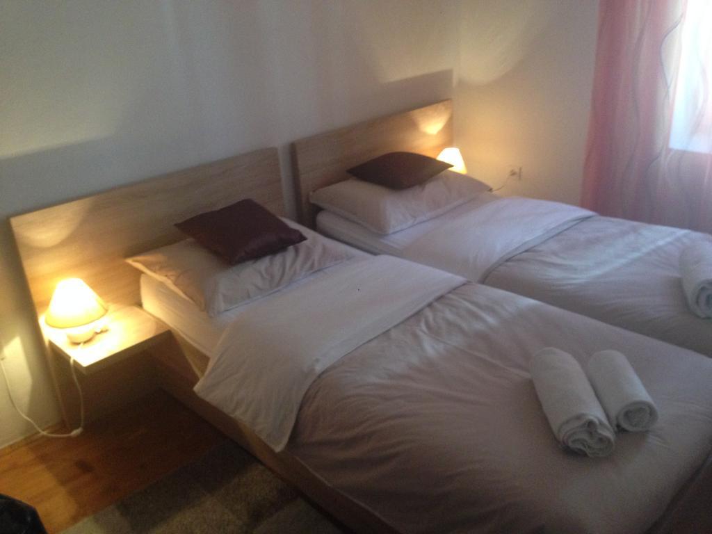 Apartman Roko Tribalj エクステリア 写真